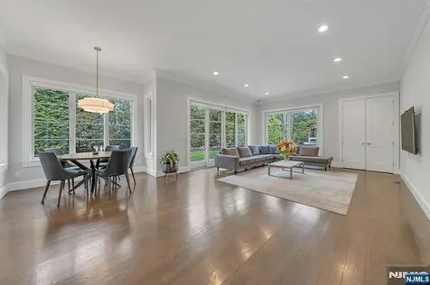 45 Brook Way Demarest NJ 07627