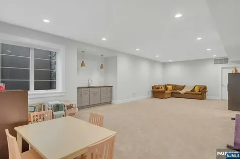 45 Brook Way Demarest NJ 07627
