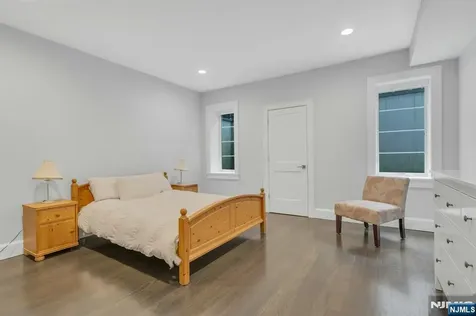 45 Brook Way Demarest NJ 07627