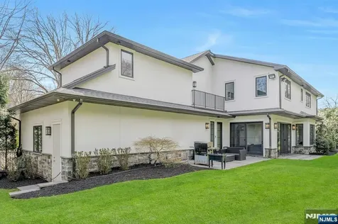 45 Brook Way Demarest NJ 07627