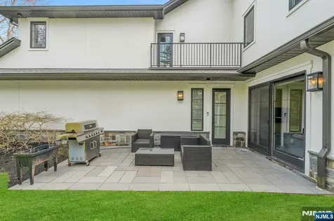 45 Brook Way Demarest NJ 07627
