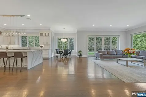 45 Brook Way Demarest NJ 07627