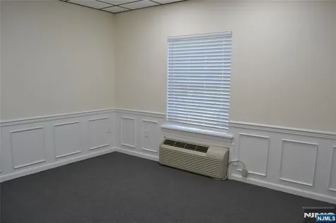 700 Godwin Avenue Midland Park NJ 07432