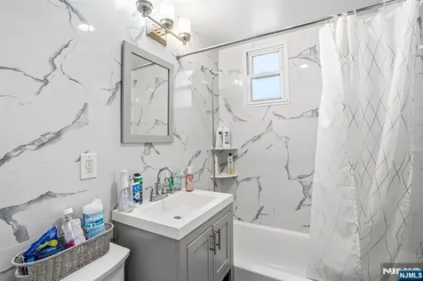 283 Taft Road River Edge NJ 07661