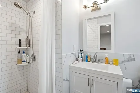 283 Taft Road River Edge NJ 07661