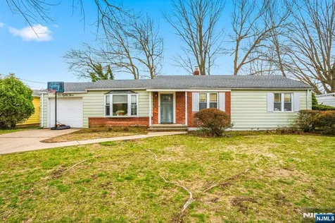 283 Taft Road River Edge NJ 07661
