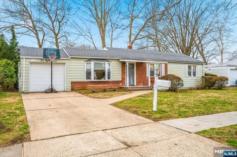 283 Taft Road River Edge NJ 07661