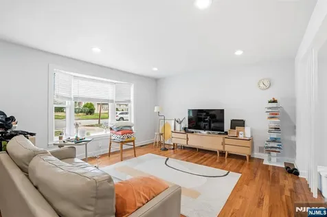 283 Taft Road River Edge NJ 07661