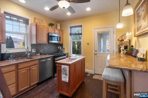 252 Grace Avenue Secaucus NJ 07094
