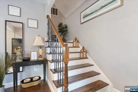 252 Grace Avenue Secaucus NJ 07094