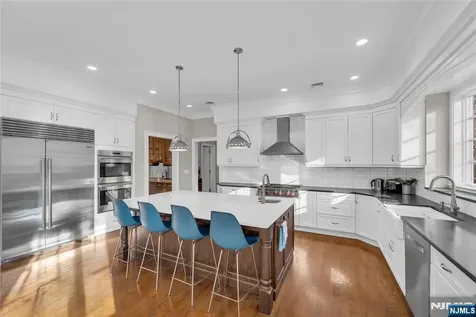 106 Koch Lane Old Tappan NJ 07675