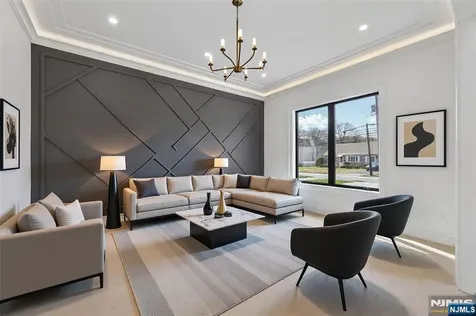 228 Spring Valley Road Paramus NJ 07652