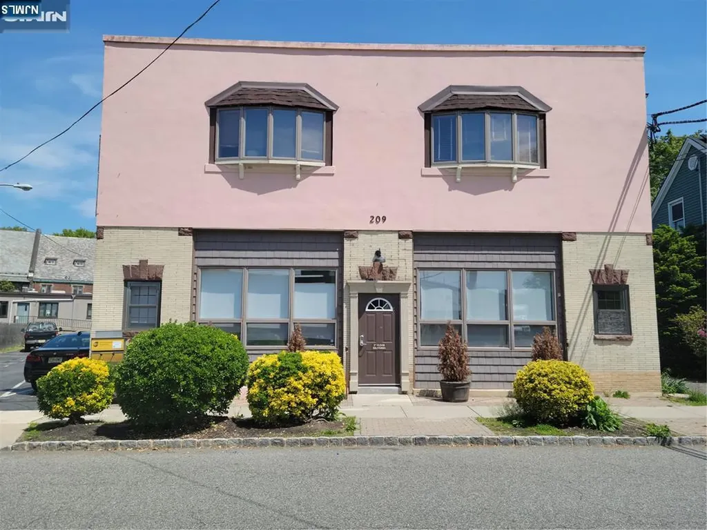 209 Cooper Avenue Montclair NJ 07043