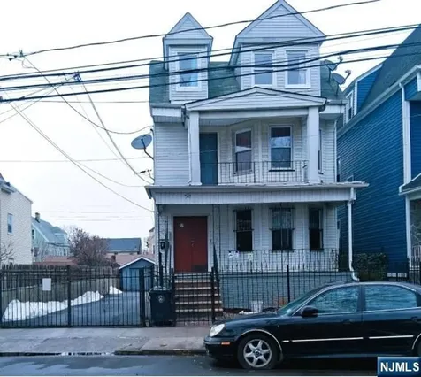 37 Springdale Avenue Newark NJ 07107