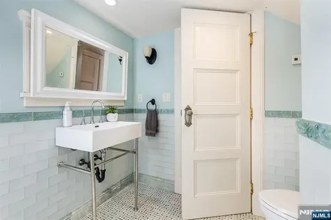 109 Clarewill Avenue Montclair NJ 07043