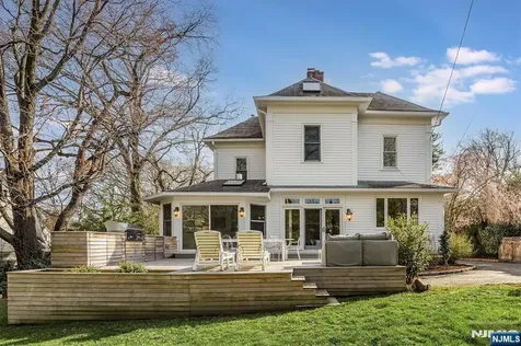 109 Clarewill Avenue Montclair NJ 07043