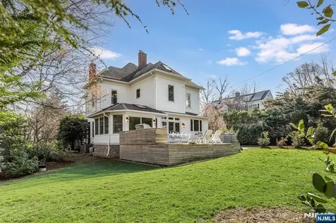 109 Clarewill Avenue Montclair NJ 07043