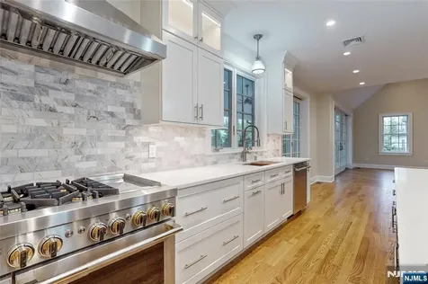 279 Miller Road Mahwah NJ 07430