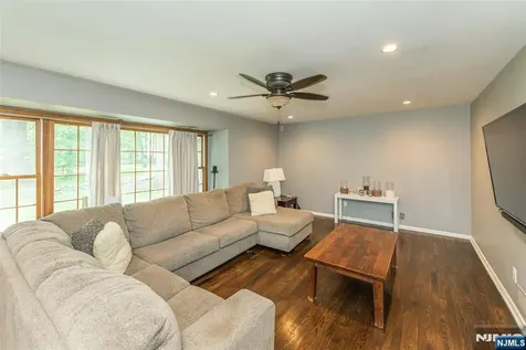 61 Heatherhill Lane Woodcliff Lake NJ 07677