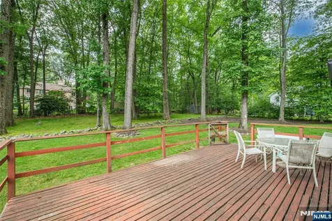 61 Heatherhill Lane Woodcliff Lake NJ 07677