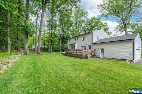 61 Heatherhill Lane Woodcliff Lake NJ 07677