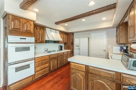 61 Heatherhill Lane Woodcliff Lake NJ 07677