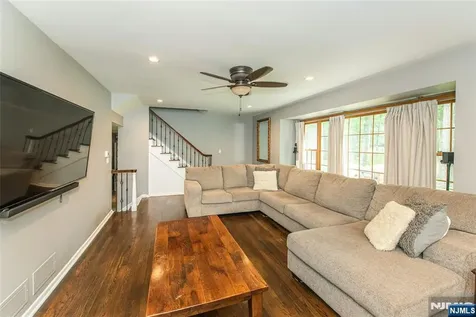 61 Heatherhill Lane Woodcliff Lake NJ 07677