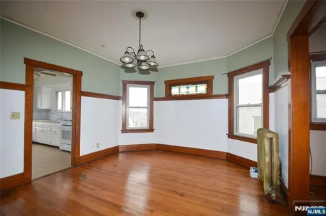 308 Hoboken Road East Rutherford NJ 07073
