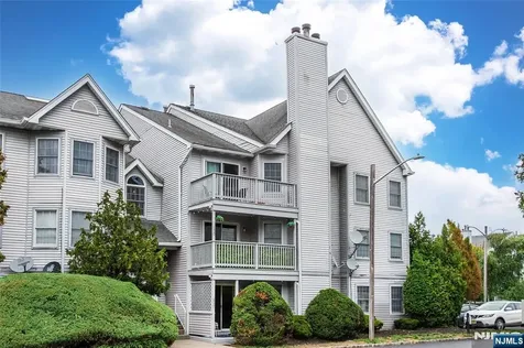 117 Quartz Lane Paterson NJ 07501