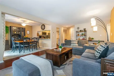 117 Quartz Lane Paterson NJ 07501