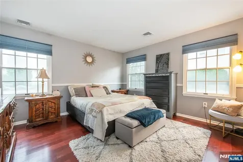 117 Quartz Lane Paterson NJ 07501
