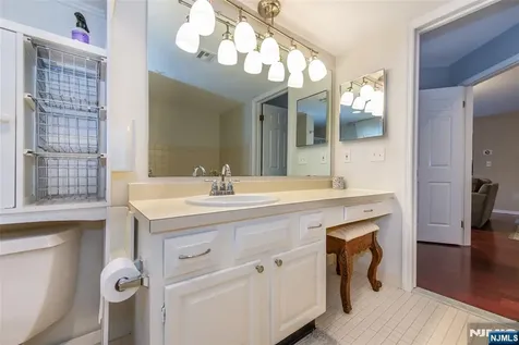 117 Quartz Lane Paterson NJ 07501