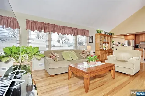 79 Bell Avenue Saddle Brook NJ 07663