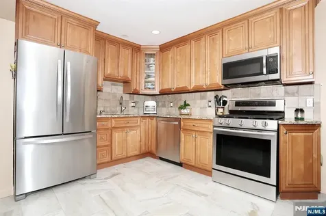79 Bell Avenue Saddle Brook NJ 07663