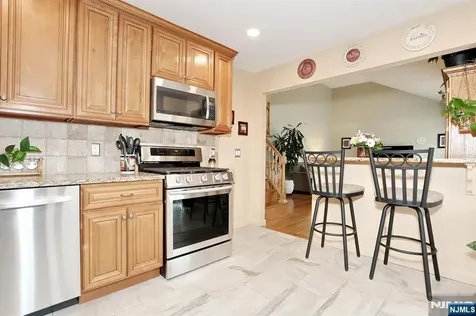 79 Bell Avenue Saddle Brook NJ 07663