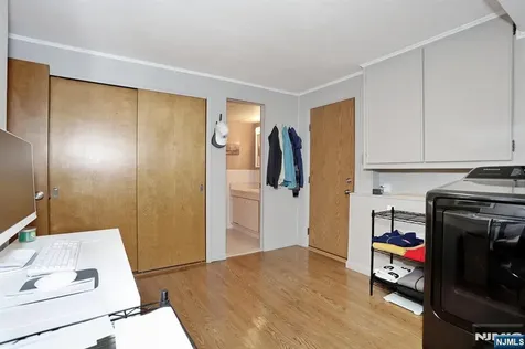 79 Bell Avenue Saddle Brook NJ 07663