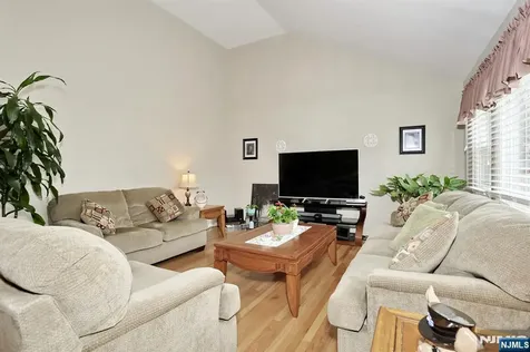 79 Bell Avenue Saddle Brook NJ 07663