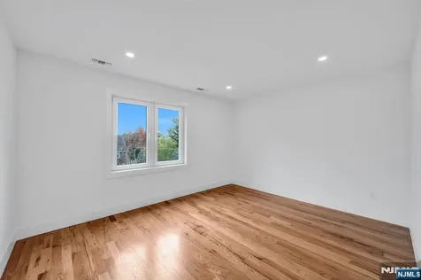 378 Marvin Avenue Hackensack NJ 07601
