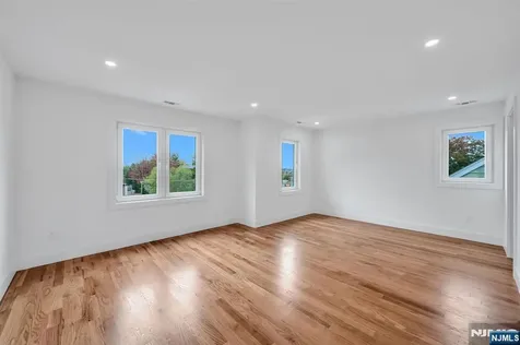 378 Marvin Avenue Hackensack NJ 07601