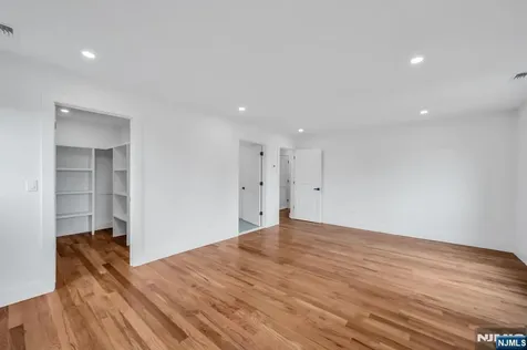 378 Marvin Avenue Hackensack NJ 07601