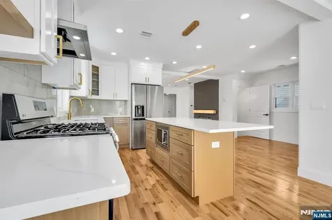309 Ottawa Avenue Hasbrouck Heights NJ 07604