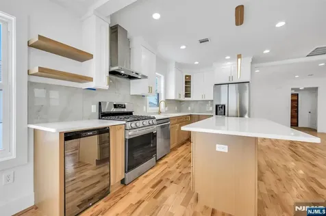 309 Ottawa Avenue Hasbrouck Heights NJ 07604