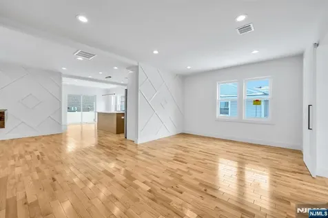 309 Ottawa Avenue Hasbrouck Heights NJ 07604