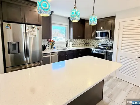 33 Willow Wood Court East Rutherford NJ 07073