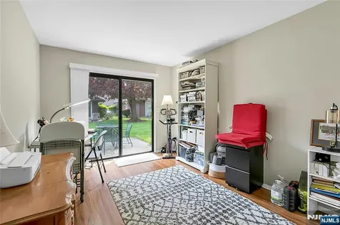 22-1 Tamaron Drive Waldwick NJ 07463