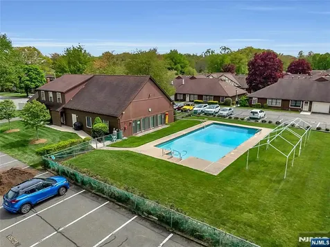 22-1 Tamaron Drive Waldwick NJ 07463