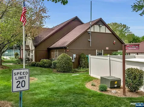 22-1 Tamaron Drive Waldwick NJ 07463