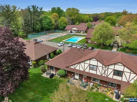 22-1 Tamaron Drive Waldwick NJ 07463