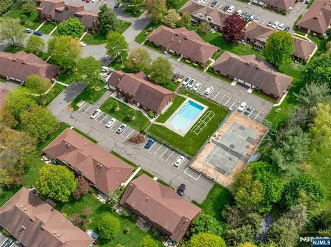 22-1 Tamaron Drive Waldwick NJ 07463
