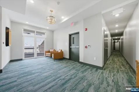 21 Lincoln Park Newark NJ 07102
